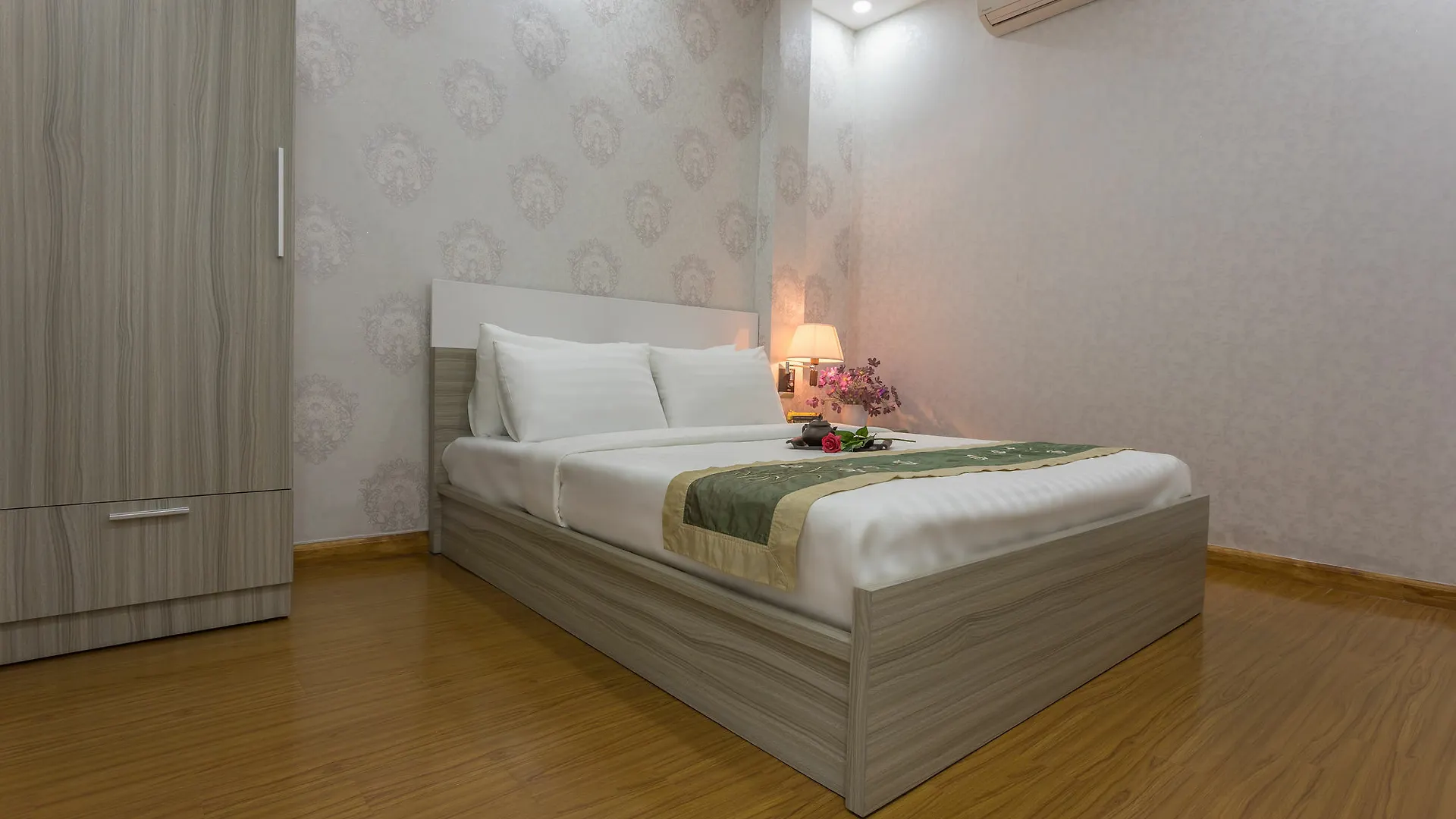 Hong Vina Ben Thanh Hotel Ho Chi Minh City 2*,